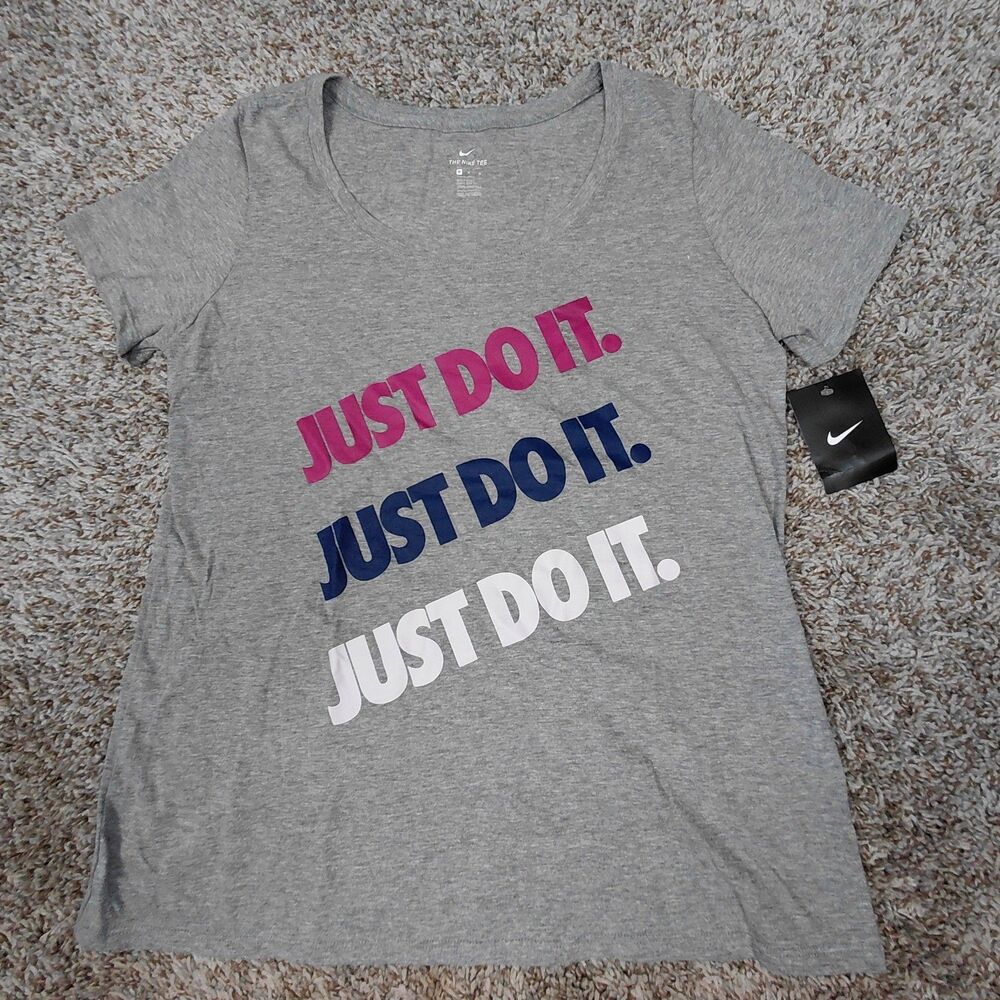 NEW Nike Just Do It Tee T-Shirt Womens Medium Gray Graphic Print Cotton Blend